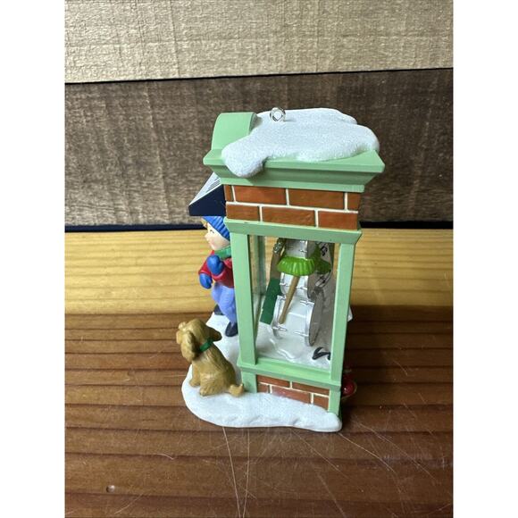 Hallmark 2015 Christmas Window Ornament Tammy’s Tune Shop - Picture 4 of 6